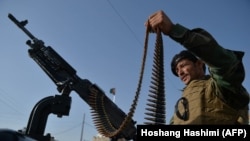 ارشیف، یو تن افغان سرتیری په هرات کې د عملیاتو په مهال