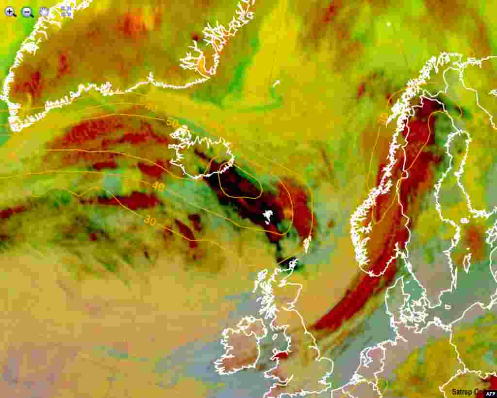 "მეტეოსატის" მიერ გამოქვყნებულ სურათზე აღბეჭდილია მუქი ღრუბელი, რომელიც ევროპის კონტინენტისკენ მიემართება. - ისლანდიაში ვულკანის ამოფრქვევა სულ უფრო მეტად აფერხებს საჰაერო მიმოსვლას. საქმე გვაქვს გლობალური საჰაერო სივრცის ყველაზე მასშტაბურ შეზღუდვასთან იმ ზომების შემდეგ, რომლებიც 2001 წლის 11 სექტემბრის ტერაქტებს მოჰყვა საჰაერო მიმოსვლაში. 