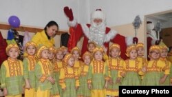 "Ак шоола" (Сүрөт топтун жетекчиси Салтанат Шабданалиеванын Фейсбуктагы баракчасынан алынды)