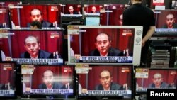 Түндүк Кореянын Лондондогу элчисинин орун басары Тхэ Ен Хо тууралуу берилип жаткан кабар. Түндүк Корея, 20-август, 2016-жыл