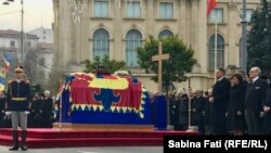 La ceremoniile funerare de la București