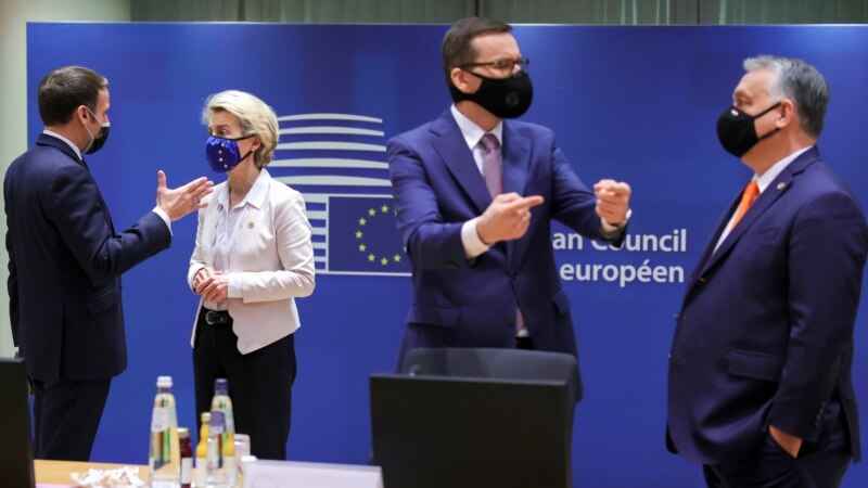 ЕУ по компромисот со Унгарија и Полска се договори за буџетот 
