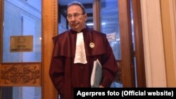 Romania - Valer Dorneanu, presedintele Curtii Constitutionale a Romaniei, la finalul sedintei publice CCR, 07 noiembrie 2018