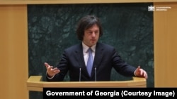 ვადების კვლავ დარღვევის შემთხვევაში მათ პირგასამტეხლო და ჯარიმა დაეკისრებათ და „აღუდგებათ ნაპატიები ჯარიმებიც“.