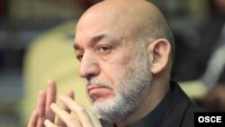 Presidenti i Afganistanit Hamid Karzai (Ilustrim)