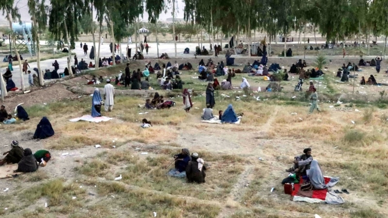 Талибанците го нападнаа аеродромот во Кандахар