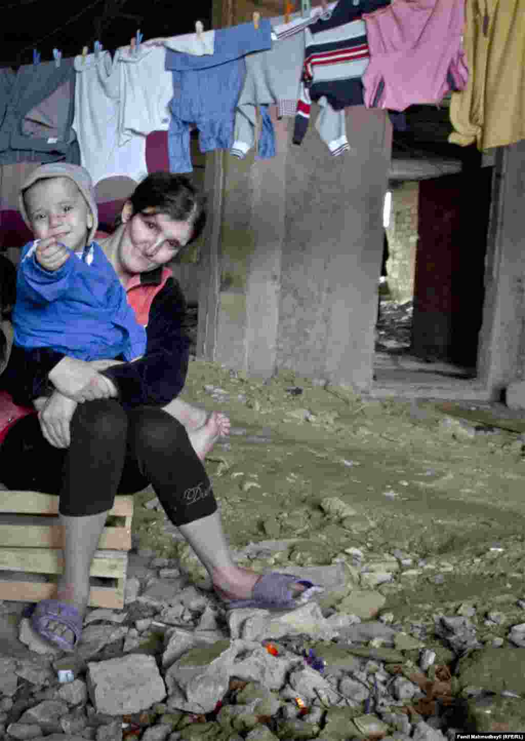 Это здание так и называют: &laquo;приют беженцев из Ходжалы&raquo;. &nbsp;