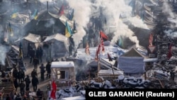 Киев. Майдандагы нааразылыкка чыккандар. 24-январь