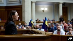 Novoizabrana ukrajinska premijerka Julija Sviridenko u obraćanju parlamentu u Kijevu 17. jula