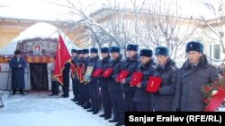 Похороны Толкунбека Шоноева. Город Ош. 12 января 2013 года. 