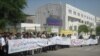 راهپيمايی ۳۰۰ کارگر کارخانه لوله سازی در خیابان های اهواز 