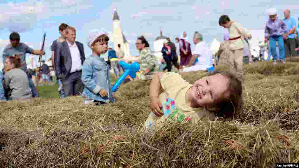 Болгарда балалар өчен уен мәйданчыкларын үзенчәлекле итеп эшләргә тырышканнар