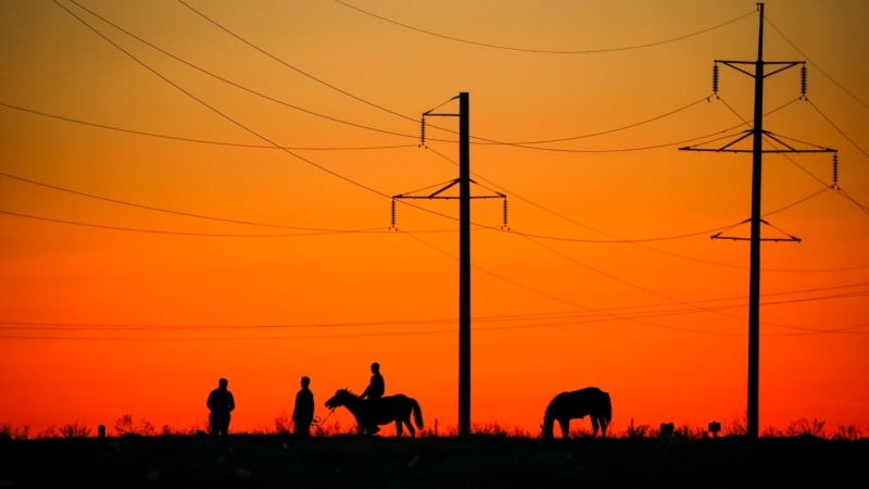 Türkmenistan Owganystana şu ýyl 1.8 milliard kWs elektrik tok iberer– media 