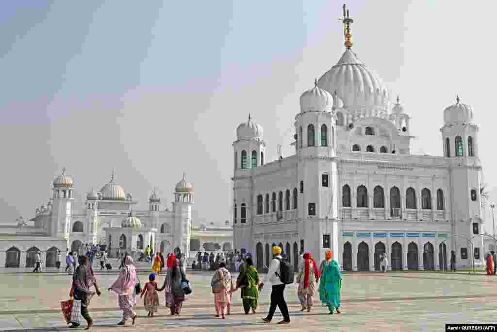 Sikh pilgrims arrive at the holy site of Gurdwara Darbar Sahib in Pakistan&#39;s Punjab Province.&nbsp;