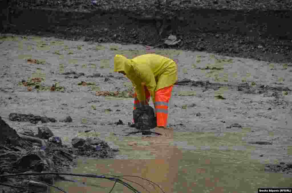 Bosnia-Zeljezno Polje, floods, Zepce, 6Aug2014.