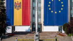 Funcționarii care vor pleca în UE își vor păstra salariile și alte plăți din R. Moldova, dar vor activa în interesul organismului UE care îi va găzdui. 