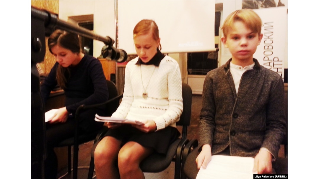 Читка книги Полины Жеребцовой "Муравей в стеклянной банке"