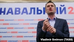 Алексей Навальный на открытии одного из своих штабов 