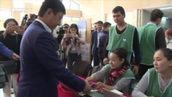 Front-Runners In Kyrgyz Presidential Election Speak To Journalists