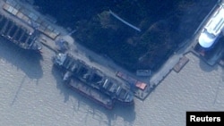 Nava rusească Angara a andocat în China, arată imaginile din satelit. Acum câteva luni, această navă ar fi transportat arme nord-coreene. 