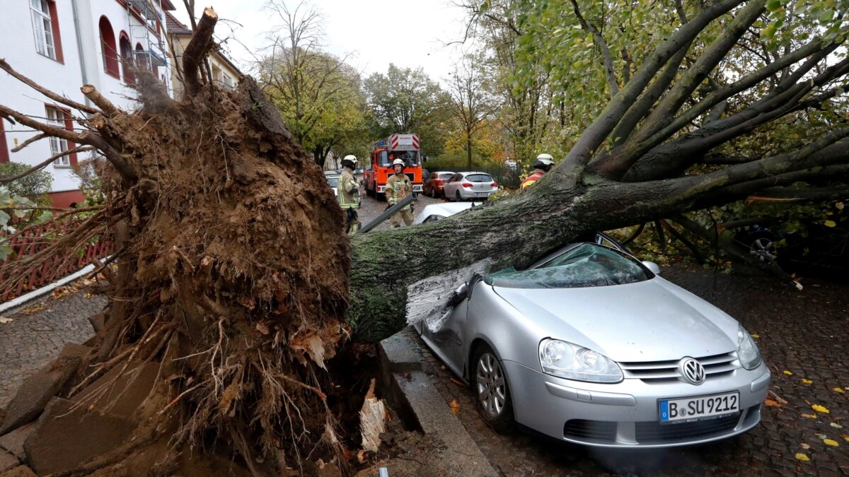 Storm Batters Northern, Central Europe, Killing At Least Six