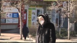 На вулицях Донецька людей в масках – небагато