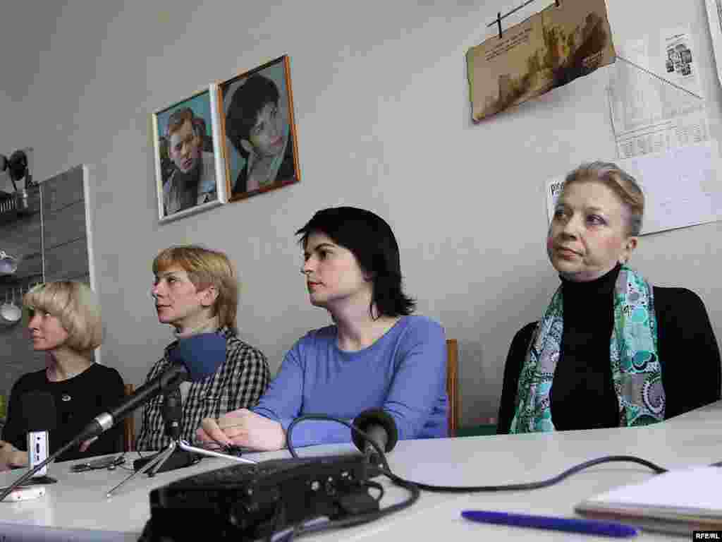 Журналістак апазыцыйных выданьняў працягваюць дапытваць у пракуратуры