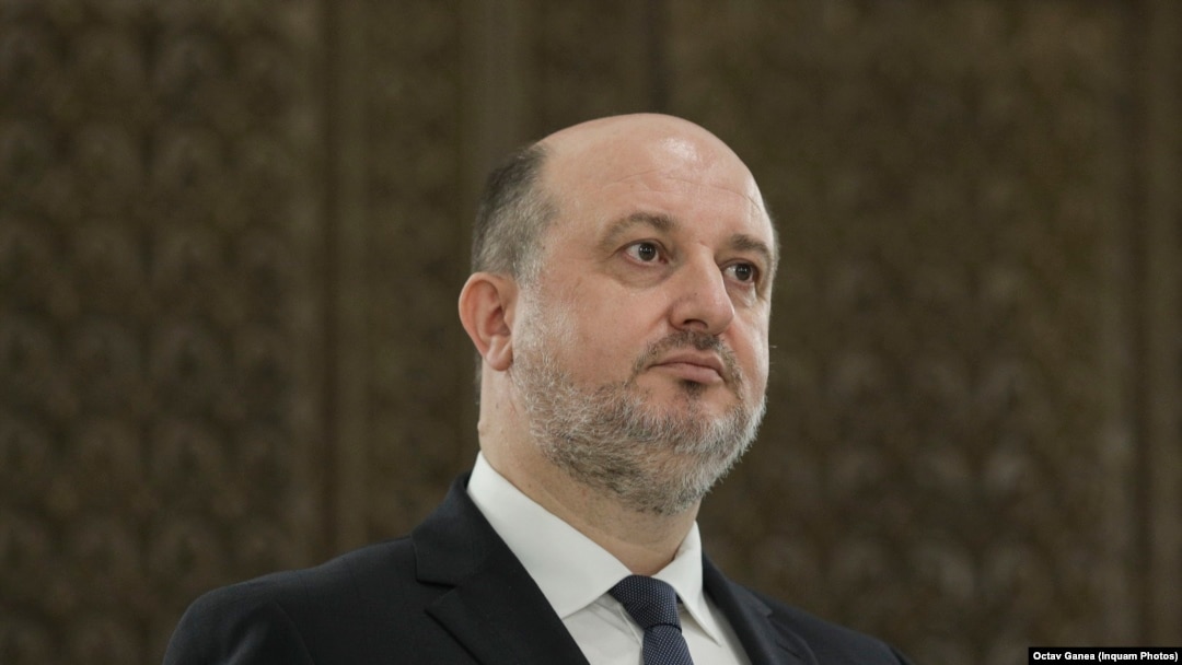 Daniel Chitoiu, secretar general ALDE, a realizat o lucrare științifică pentru Academie, studiu pentru care a încasat 118.000 de lei. 
