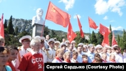 Открытие памятника Ленину. Крым, поселок Симеиз, 5 сентября 2017 года
