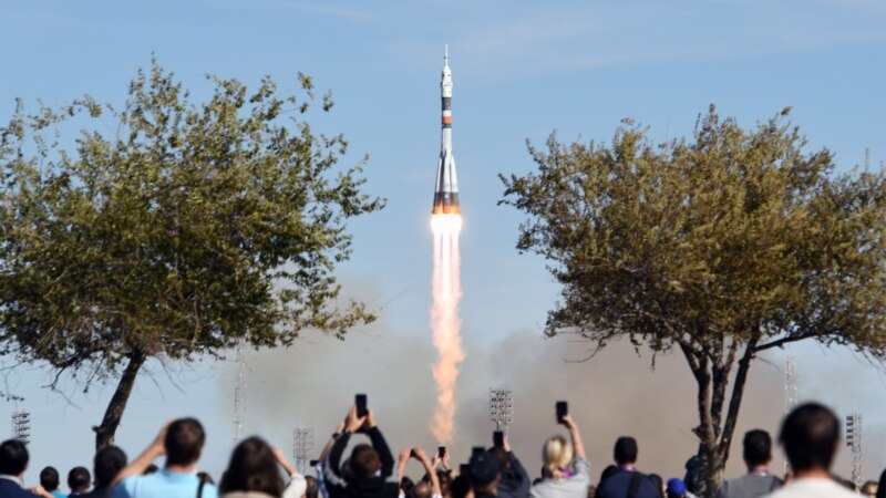 U.S., Russian Space Crew Heading Back To Earth After Booster Failure