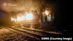 Ուկրաինա - Անօդաչու թռչող սարքի հարվածին հաջորդած հրդեհը ուղևորատար գնացքի վագոնում, 27-ը հունվարի, 2026թ.