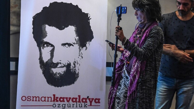 ترکیه بدون توجه به هشدار کشورهای غربی قرار بازداشت عثمان کاوالا را تمدید کرد