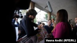 Član inicijative "Ne da(vi)mo Beograd" Radomir Lazović pokušava da uđe u Skupštinu Srbije