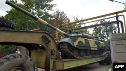 Український танк з заводу Малишева у Харкові, 22 липня 2014 року