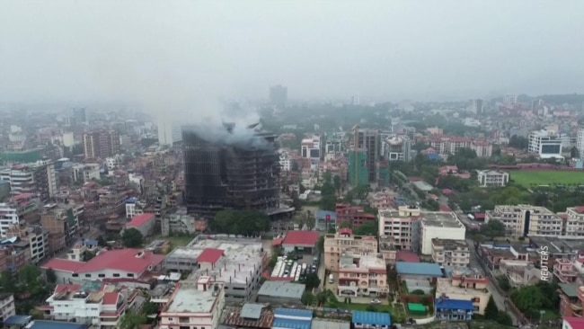 В России и Непале протестуют из-за блокировок В России и Непале протестуют из-за блокировок