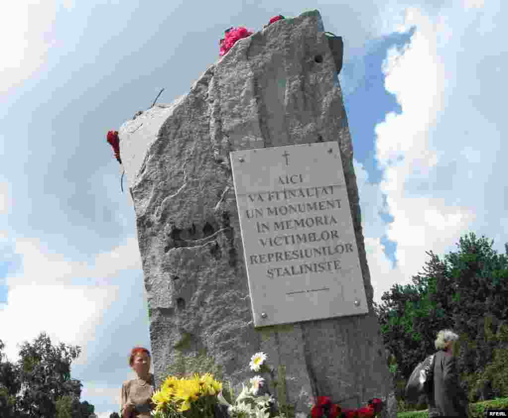 Miting de comemorare a victimelor stalinismului