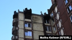 Shtëpia e pleqve që u përfshi nga zjarri. 