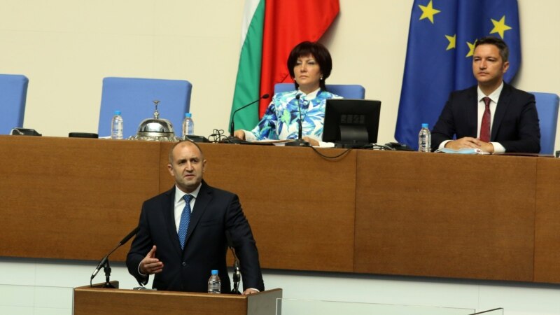 Радев стави вето врз измените на бугарскиот изборниот законик 