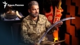 Полковник ВСУ Тимур Баротов и его коллекция крымскотатарского оружия. Коллаж