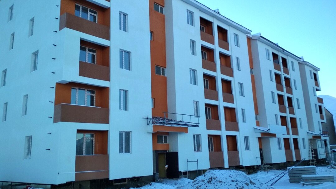 Садыр Жапаров назвал количество квартир госипотеки в Бишкеке и цену за квадратный метр в них