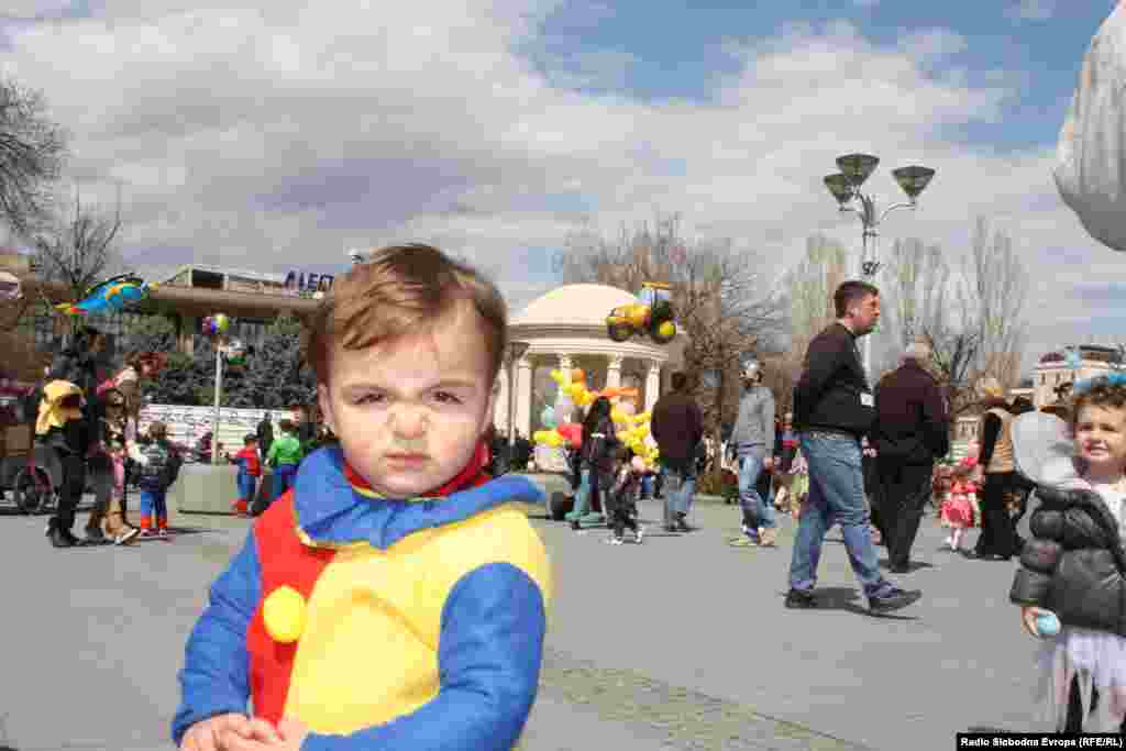 Macedonia - Children's culture center "Karpos" and the City of Skopje organize event "April Fools' Day - Skopje Laughs" for children from all schools and kindergartens at the city square on Monday - 1Apr2013