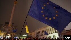 Акция протеста против нежелания правительства Украины подписать договор с ЕС (Киев, 21 ноября 2013 года)