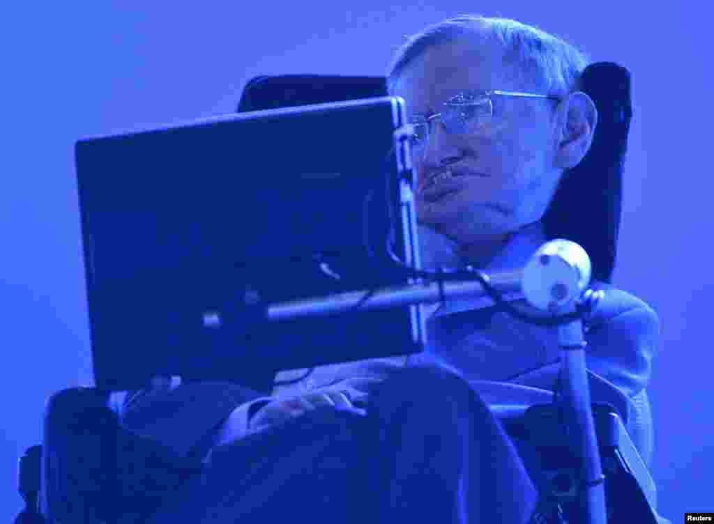 Stephen Hawking, britanski fizičar na otvaranju igara, London, 29. august 2012. Foto: REUTERS / Toby Melville 