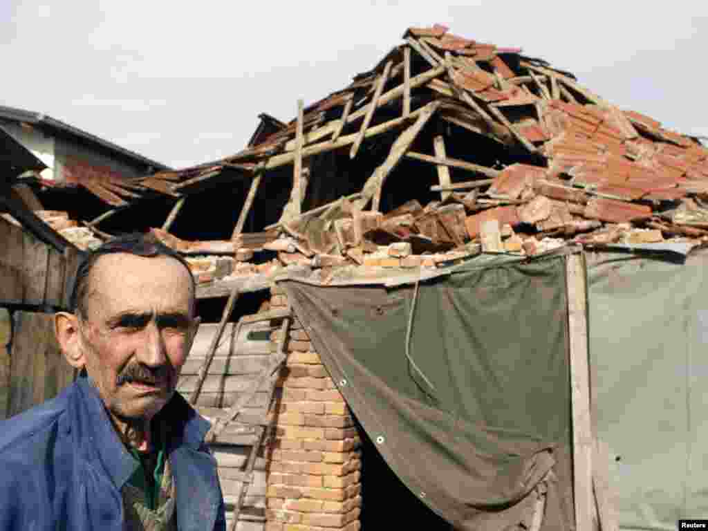 Posledice zemljotresa na području Kraljeva, 03.11.2010. Foto: Reuters