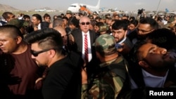 Абдул Рашид  Достум Кабулдун аэрпортуна  келген  учур. 22-июль, 2018-жыл. 