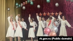 Выпускной в крымской школе, 2023 год