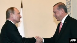 Vladimir Putin i Recep Tayyip Erdogan, Sankt Peterburg, 9. august 2016.