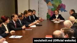 Zinaida Greceanîi și deputații socialiști