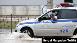 Авто российской полиции в Крыму, архивное фото