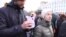 Врачи вышли на площадь
